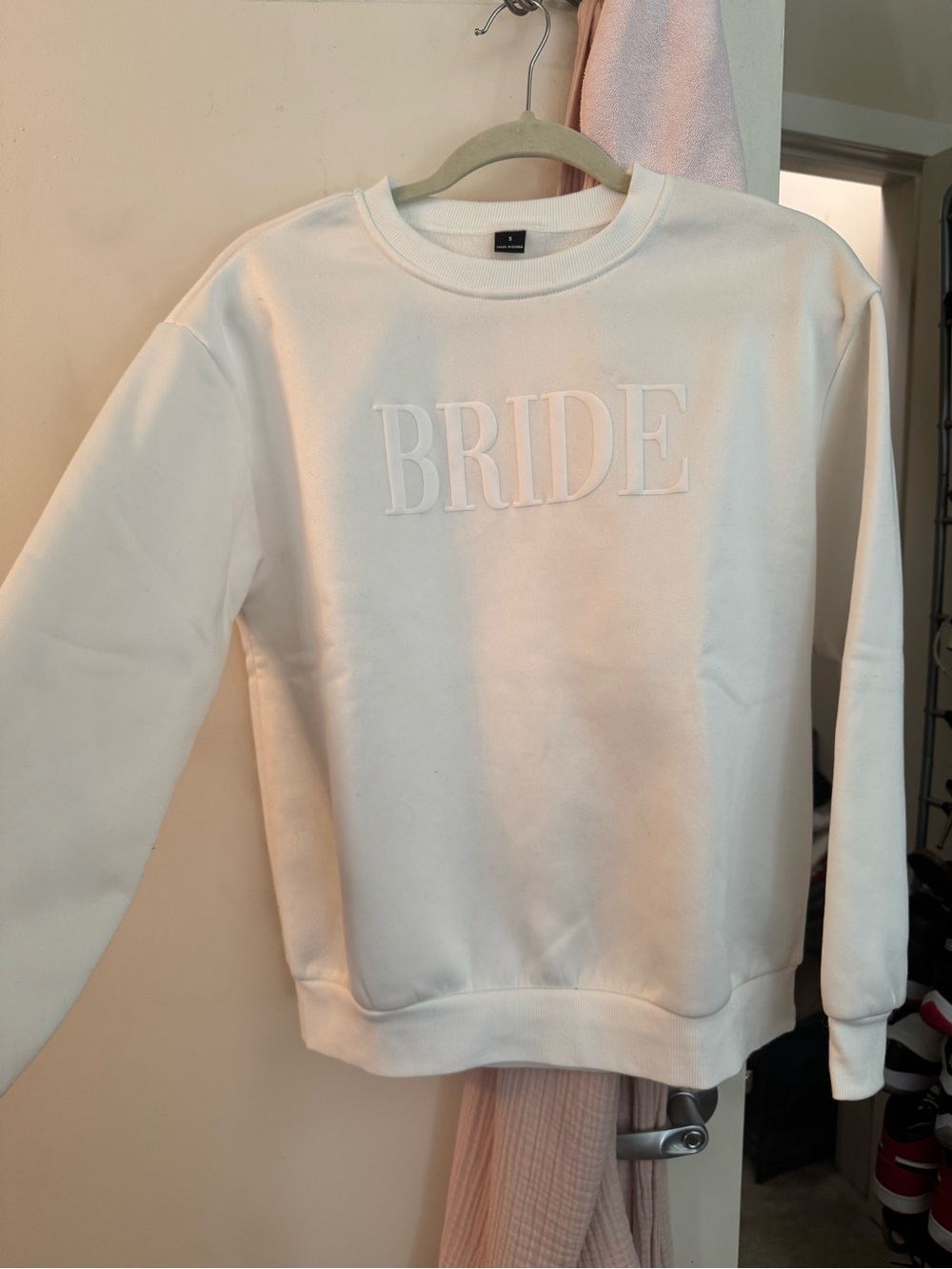 White 'BRIDE' Embroidered Crewneck Sweatshirt